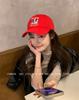 Gorra de béisbol roja vintage de nicho para mujer, primavera y verano, nueva gorra con bordado de perro bonito, gorra para hombre con cabeza grande y todo fósforo.