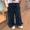 Calça Reta de Renda para Meninas Primavera 2026 Nova Estilosa Solta de Pernas Largas para Crianças Primavera e Outono Calça Longa Casual