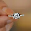 Anillo de Compromiso de Plata Pura S925 Venta Caliente Transfronteriza Anillo de Toro Europeo y Americano con Diamante Moissanita de Un Quilate Venta al por Mayor