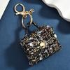 Bolso Mini Estilo Chanel de Moda Llavero Colgante Accesorio para Mochila Bolso de Mano Bolsa de Almacenamiento Billetera para Monedas Bolsa para Auriculares.