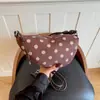 Bolso de gamuza con terciopelo de lunares, moda coreana, bolso de hombro de otoño, nuevo estilo 2026, bolso cruzado de un solo hombro para el trabajo