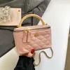 Bolsas de Moda de Nicho para Mujer 2026 Nuevo Estilo Bolso Cubo Acolchado Inspirado en Chanel con un Toque de Lujo, Bolso Cruzado Versátil y Elegante