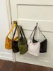 Bolso de axila tejido de patrón retro de nicho, bolso tipo cubo para mujer, nuevo bolso de hombro cruzado de gran capacidad popular de moda 2026