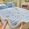 Colchoneta de Leche de Terciopelo Clase A para Madre y Bebé, Protector de Cama Acolchado Engrosado para Otoño e Invierno, Uso Doble Cara, Antideslizante, Lavable, Colchoneta Suave
