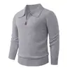 Suéter de punto con cuello polo y media cremallera para hombre, un polo de punto elegante y casual para hombres jóvenes