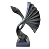 Escultura de ventilador pintada em aço inoxidável personalizada de fábrica, grande escultura de paisagem abstrata de metal para exteriores para escritórios de vendas de hotéis