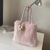 Nuevo bolso de mano de felpa para otoño e invierno para mujer, bolso tote elegante y moderno de gran capacidad, se puede llevar en la mano o usar como bolso cruzado