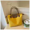 Bolsa de Tote de Pana Casual Estilo Coreano para Mujer Nueva Moda Gran Capacidad Bolsa para Viajes Diarios Versátil Bolso de Hombro Único de Axila Moderno