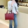 2024 Moda Alto Padrão Sensação Grande Capacidade Bolsa Feminina Versátil Bolsa Tote para o Dia a Dia Moda Casual Bolsa de Ombro Portátil