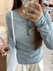 Moderna y Versátil Dulce Ropa Exterior Hombro Derecho Cintura Manga Larga Camiseta para Mujer Primavera y Otoño Delgado Top Delgado Protección Solar Blusa