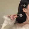 Presilha de Cabelo Floco de Neve Fofa e Doce Presilha de Ano Novo Clipe Lateral para Testa Feminina Acessórios de Cabeça para Vestido de Festa Clipe Bico de Pato