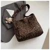 Bolso de Lona con Estampado de Leopardo Novedoso Coreano Estilo Perezoso Casual Nuevo Estilo Otoño/Invierno Bolso de Hombro Gran Capacidad Bolsa de Mano para el Trabajo