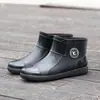 Botas de lluvia impermeables, zapatos de lluvia para hombre, tallas 35-49, estilo moderno de media pantorrilla, con forro fijo y suelas antideslizantes, estilo de pantorrilla corta