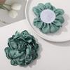 Tela estilo coreano borde quemado flor flor de satén rosa flor de cuello flor de pelo hecha a mano DIY todo partido horquilla accesorios para el cabello accesorios para la ropa venta al por mayor