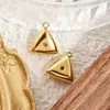 Colgante Pequeño Triangular Tridimensional de Acero Inoxidable Chapado en Oro de 18K Accesorios para Pulsera Collar Pendiente DIY Hecho a Mano Transfronterizo