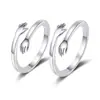 Anel Simples e Versátil de Casal se Abraçando, Novo Design de Alto Padrão, Anel Masculino e Feminino, Anel Liso, Presente de Dia dos Namorados
