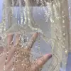 Tecido de Gaze Dourada para Painel de Ferro Forjado para Casamento, Gaze com Lantejoulas, Tecido de Rede para Vestidos de Casamento, Tecido Dourado Brilhante com Estamparia