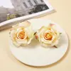 Rosa Vermelha Flor Artificial Cabeças de Flor Mini Cerimônia de Casamento Decoração de Casamento Decoração de Carro de Casamento Flor de Seda Artificial Lapela Fabricante Atacado