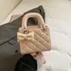 Bolso acolchado estilo Chanel para mujer, nueva moda de primavera 2026, de alta gama y elegante, bolso de hombro bonito, bolso cruzado para el día a día