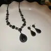 Pendientes y Conjunto de Collar de Piedras Preciosas Esmeralda Brillantes con Diamantes, Cadena de Clavícula de Lujo Ligero de Nicho, Conjunto de Joyería Estilo Palacio para Mujeres