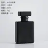 Botella de perfume de vidrio negro mate de fábrica 2030ml50ml100 ml cuadrada plana atomizador color bayoneta atomizador fino