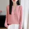 Nueva colección de otoño e invierno: suéter de cachemira de alta gama, cuello semiabierto, multibotones, manga larga, tejido, para mujer