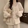Nuevos pijamas de franela para mujer 2026, otoño e invierno, forrados de polar y engrosados, popular conjunto cálido de ropa de estar por casa de polar coral de manga larga