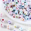 Cuentas de Letras de Colores con Fondo Blanco Acrílico de 6*6mm con Efecto de Goteo de Aceite, Cuentas Sueltas para Pulseras, Collares y Accesorios de Joyería Hechos a Mano DIY
