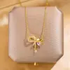 Collar de Lazo con Diamantes Rosa Dorado para Mujer, Diseño de Nicho de Lujo Ligero, Cadena para Clavícula de Celebridad de Internet, Joyería Simple y Versátil al por Mayor