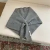 Bufanda triangular de punto estilo coreano para mujer, perfecta para otoño e invierno, que ofrece calidez y un look sofisticado. Se puede usar como bufanda, chal o manta multifuncional