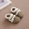 Zapatos Peludos Nuevos de Invierno 2025 para Niñas Estilo Princesa Antideslizantes de Algodón Forrados de Felpa Suela Suave Cálida Birkenstock para Bebés Niños