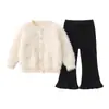 Conjunto de Cardigan de Pelúcia com Contas Estilo Coreano para Meninas Outono Inverno 2026 Nova Moda Infantil Conjunto Elegante de Duas Peças para Menininhas