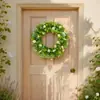 Una corona de flores artificiales de 16.93 pulgadas para una casa de campo rústica, combinada con margaritas falsas y hojas de eucalipto - flores exuberantes en primavera, verano, otoño e invierno - corona de flores para puerta principal, decoración de pared interior, decoración de porche exterior, decoración para bodas familiares y festividades
