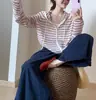 Roupa com Capuz Listrada Elegante para Proteção Solar 2025 Verão Novo Estilo Coreano Fina Versátil Look Emagrecedor Top para Mulheres