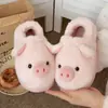 Chinelos de algodão fofos de porquinho de pelúcia com biqueira de EVA sapatos de inverno para casa quentes estilo casal chinelos de algodão atacado