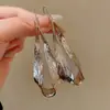 Brincos Redondos Estilo Europeu e Americano Agulha de Prata, Modernos e Elegantes para o Dia a Dia, Brincos de Tarraxa Exquisitos com um Toque de Luxo Leve e Sofisticado, Acessórios de Orelha Femininos Simples e Versáteis