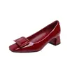 Nuevo Estilo~Zapatos Clásicos de Tacón Grueso para Viajar con Hebilla Cuadrada, Estilo Suave con Punta Cuadrada, Elegantes Zapatos de Tacón Alto para Mujer