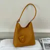 Bolso tejido vintage de alta gama transfronterizo para mujer, nuevo bolso de hombro de moda 2026 para ir al trabajo, bolso tipo cubo de mano de gran capacidad
