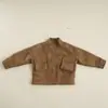 Jaqueta de Couro Marrom com Gola Alta para Meninos, Moda Primavera e Outono Estilo Motociclista Coreano Jaqueta Vintage Descolada