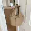 Bolsa de mão feminina 2026 novo design de nicho da moda bolsa tote estilosa simples para o dia a dia