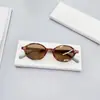 Nuevas Gafas de Sol Estilo Europeo y Americano con Montura Ovalada Estampado de Leopardo Adelgazantes, Estilo Americano de Moda para Chicas Atrevidas, Protección Solar Dulce y Fresca, Diseño Único