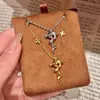 Collar de Serpiente con Cetro para Mujer, Lujo Ligero, Diseño de Nicho, Accesorio Colgante de Gama Alta, Cadena para Clavícula, Joyería para Mujer, Estilo en Capas