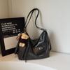 Bolsa Tote de Grande Capacidade para Mulheres 2025 Outono Nova Nicho Casual Versátil Bolsa de Axila Bolsa de Ombro Único para o Dia a Dia
