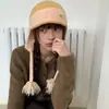Chapéu Tricotado Retro Coreano com Proteção para Orelhas para Mulheres no Outono e Inverno Aconchegante e Quente Versátil Chapéu Baotou para Ciclismo Resistente ao Frio Chapéu Lei Feng
