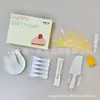 Set de Tenedor Cuchillo Plato Desechables para Pastel Envío Envuelto en Película Caja de Regalo para Fiesta de Cumpleaños Juego de Cinco Piezas Vajilla para Mesa de Pastel