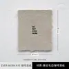 Estilo cool ins, letras inglesas artísticas, cartões com franjas, nail art, joias, adereços de fotografia, decorações de fundo e peças de exibição