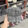 Versátil Casual Rayas Cuadros Visera Corta Adelgazante Copa Plana Sombrero para Mujer Otoño Cálido Moda Tendencia Gorra de Béisbol de Nicho