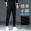 Jeans elásticos de ajuste slim de marca de alta gama en color negro para hombre, nuevo modelo otoño 2026, lavables y que no destiñen, jeans de pierna recta para hombre