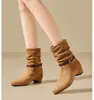 Botines Cortos Ocultos para Aumentar la Altura para Mujer 2026 Otoño/Invierno Nuevo Estilo Gamuza Versátiles Botas tipo Martin Puntera Cuadrada Tacón Bajo Hebilla Botas Apiladas Mujer