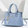 Bolsa de mão grande, simples e elegante, bolsa transversal casual e moderna, bolsa de ombro versátil de nicho para mulheres, bolsa feminina transfronteiriça